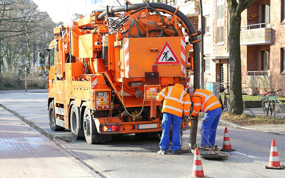 camion assainissement Mandres-les-Roses